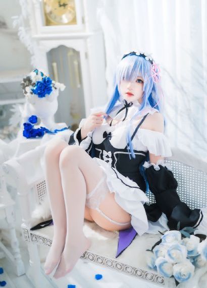 开局收女帝为徒短剧免费观看_迅雷1080