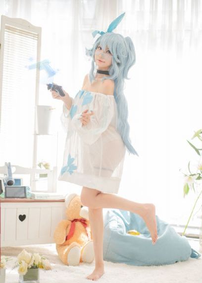 中出不戴胸罩的女邻居_1080动漫在线观看